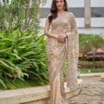 Amyra Dastur Instagram - Elegance: The quality of being graceful and stylish in appearance, manner or style. . . . In @shyamalbhumika for #jogi 🕊 Styled by @malvika_tater Earrings @gehnajewellers1 Rings @anmoljewellers Hair @hairgaragebynatasha MUA @miimoglam Shot by @dieppj Taj Lands End, Mumbai