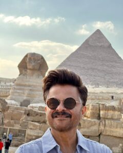 Anil Kapoor Instagram - Work. Travel. Rest. Repeat!! #exploringegypt

Off to Luxor…