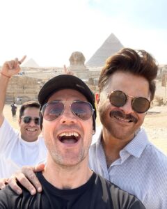 Anil Kapoor Instagram - Work. Travel. Rest. Repeat!! #exploringegypt

Off to Luxor…