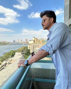 Anil Kapoor Instagram - Work. Travel. Rest. Repeat!! #exploringegypt

Off to Luxor…