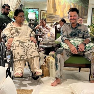 Anil Kapoor Instagram - The wonderful daughter, wife, mother, grandmother & now great grandmother celebrates her 88th birthday today! There’s no one like you! Happy Birthday Mom! ♥️ @nirmalkapoorbombay