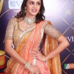 Anjana Rangan Instagram – For #jfwachieversawards2022 @jfwdigital 
Outfit : my fav @studio149 
Jewellery : @vummidibangaru coin collection
Makeup : @puii_c_ammy 
Hairstylist : @luke_the_hairstylist