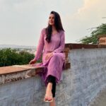 Ankitta Sharma Instagram - My love for sunsets & kurtis! 💜