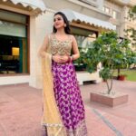 Ankitta Sharma Instagram - क़ातिल हर तेरा बहाना हुआ.. 💜 Outfit by @yeh_lehenga_nahi_mehenga MUA: @sonugupta9588 Jewellery by @aquamarine_jewellery Styled by @shrushti_216