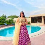 Ankitta Sharma Instagram - क़ातिल हर तेरा बहाना हुआ.. 💜 Outfit by @yeh_lehenga_nahi_mehenga MUA: @sonugupta9588 Jewellery by @aquamarine_jewellery Styled by @shrushti_216