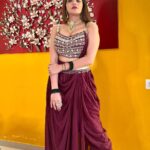 Antara Biswas Instagram – These Are Yesterday’s Feeling 🤷‍♀️❤️… 

Outfit: by my dearest @rashmi_aaryaa @shreeaaryaofficial 
📸: @deepakpathak663