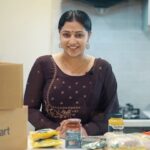 Anu Sithara Instagram - Onam is here, and I have a lot to prepare, but JioMart has made it so convenient! 🤩 The JioMart Onam Ready Sale, from 31st August to 2nd September, has all Onam Essentials at up to 50% off. Wait no more! Download the JioMart app now and get ready to celebrate a grand Onam with the JioMart Onam Ready Sale! Shop now: https://bit.ly/3wF2IkM