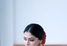 Anu Sithara Instagram - Stylist : @asaniya_nazrin Outfit : @mloft_by_joeljacobmathew Makeup and Hair : @pinkyvisal 📷 @vishnuprasadsignature