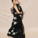 Anupama Parameswaran Instagram - Wouldn’t have been busy gazing stars for a fortnight, had he realised the classic star was right by his side. 🖤 Wearing @picchika Jewellery @amrapalijewels Styled by @rashmitathapa Styling team @aishwarya128 Shot by @arifminhaz Photo assistant @thejaswitanneru
