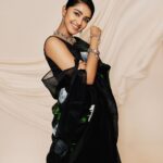 Anupama Parameswaran Instagram - Wouldn’t have been busy gazing stars for a fortnight, had he realised the classic star was right by his side. 🖤 Wearing @picchika Jewellery @amrapalijewels Styled by @rashmitathapa Styling team @aishwarya128 Shot by @arifminhaz Photo assistant @thejaswitanneru