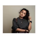 Anupama Parameswaran Instagram - How I began #karthikeya2 journey as #mugdha 😅 Captured by @seshu__vardhan 🔥