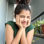 Anupama Parameswaran Instagram - Lazy Sundays 🥱 #noshowerfunday🫣🤭😬 #fluface😷