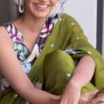Anupama Parameswaran Instagram – The heroine waaaalli feeling 😁
 

Forgive my bad Hindi 😭