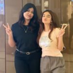 Anushka Sen Instagram - In Kolkata with Ipsii💗