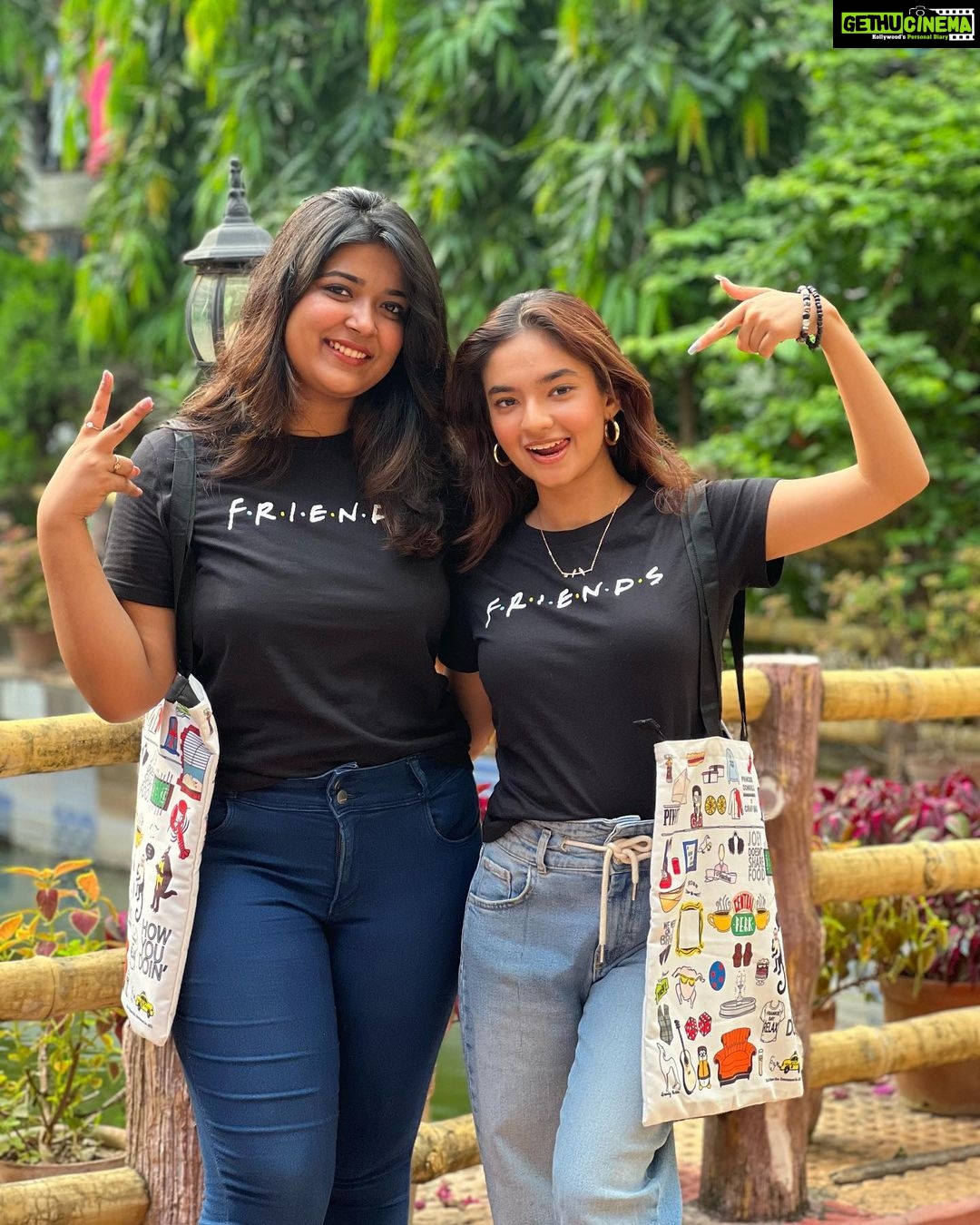 Anushka Sen Instagram - the Joey to my Chandler 🤍👯♀️🫶 Kolkata