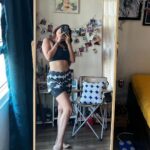 Anushka Sen Instagram - strong is the new pretty 💪🦦