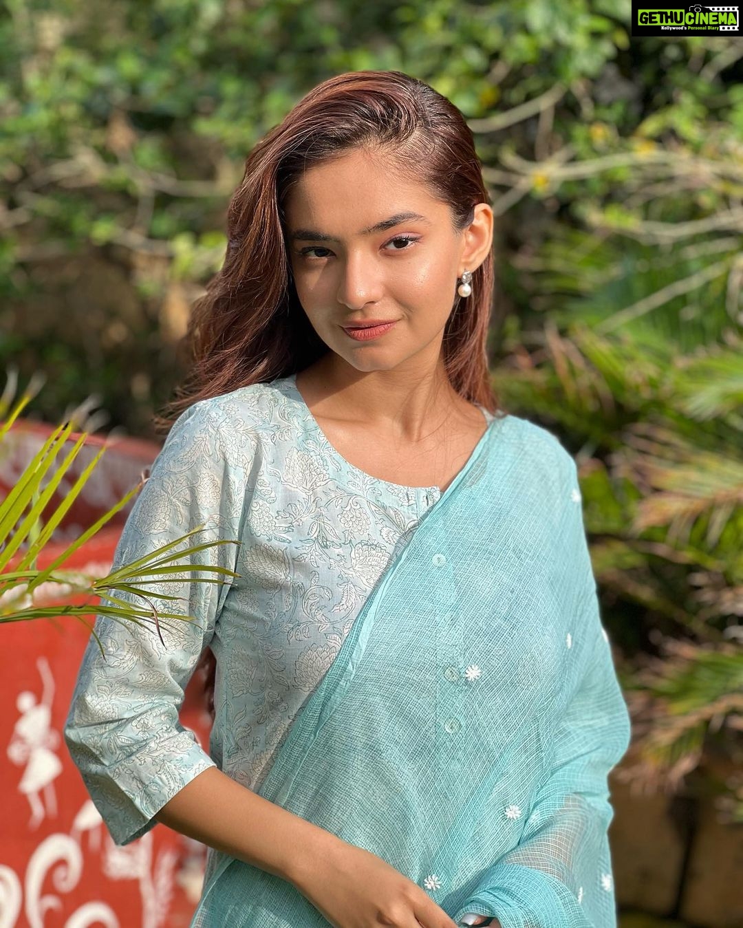 Anushka Sen Instagram - Hai dil ko mere kasam se Sukoon mila 😇 ( 2 exam over, ofc major sukoon 🤪)