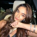 Anushka Sen Instagram – eye contact 💋