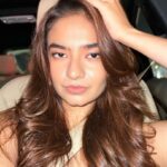 Anushka Sen Instagram - eye contact 💋