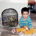 Anushka Sen Instagram - Recreated some of my pictures from Jamshedpur ( nana Nani’s house ) 🫶🥰 . P.S Mithu the parrot and the fishes are older to me 😂 We are growing up together 😬