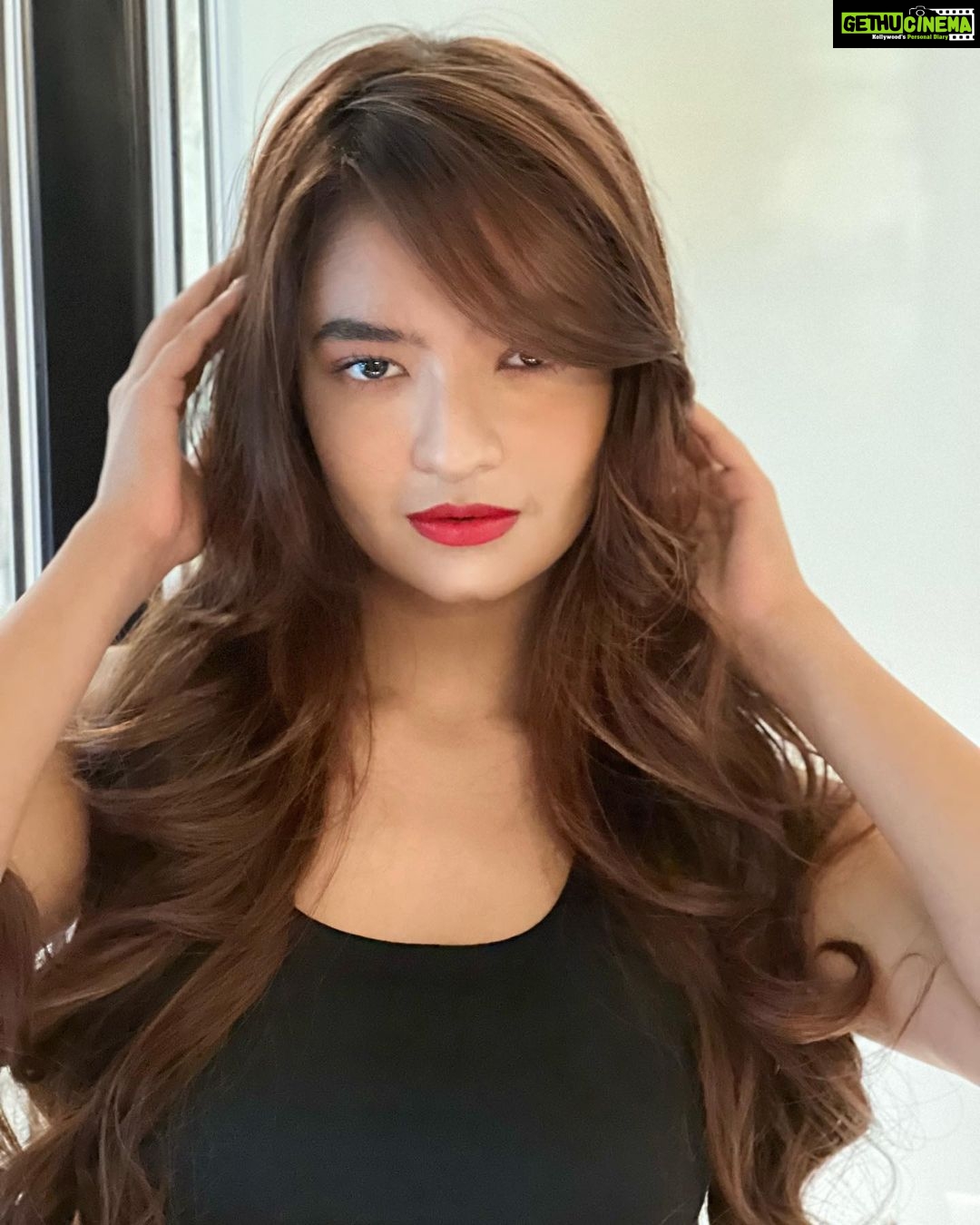 Anushka Sen Instagram - eyes chico, they never lie 💋