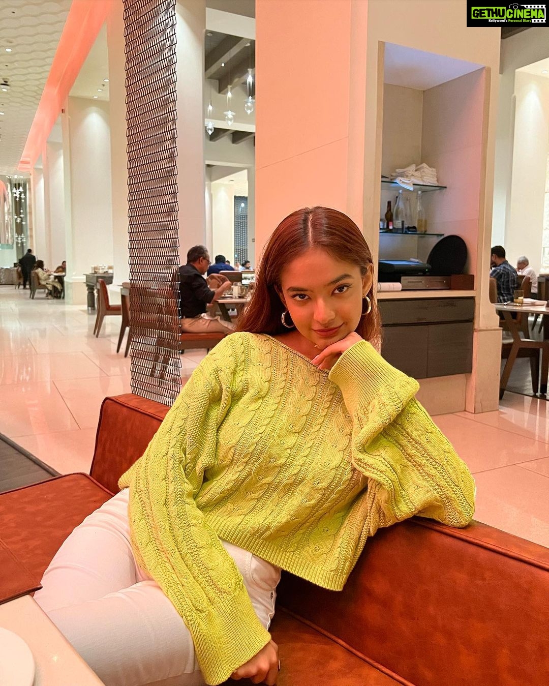Anushka Sen Instagram - Dinner nights 🦦💁♀️