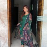 Anushka Sen Instagram - Green vibes today 🙏🌷