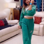 Anushka Sen Instagram - Recreate the hook step on our latest song in your own style and put your #zenmodeon. 10 lucky winners stand a chance to win Pebble’s latest smartwatch in 3 easy steps. 1. Tag me & @pebbleofficial in your reel, Use #pebblezenchallenge 2. Follow @pebbleofficial 3. Challenge 3 other friends Disclaimer: This challenge is sponsored by Pebble brand and winners will be announced by Pebble itself. I would like to challenge @melvinlouis @guunjanvm @vikkasm #Pebblesmartwatch #pebblezenchallenge #ad
