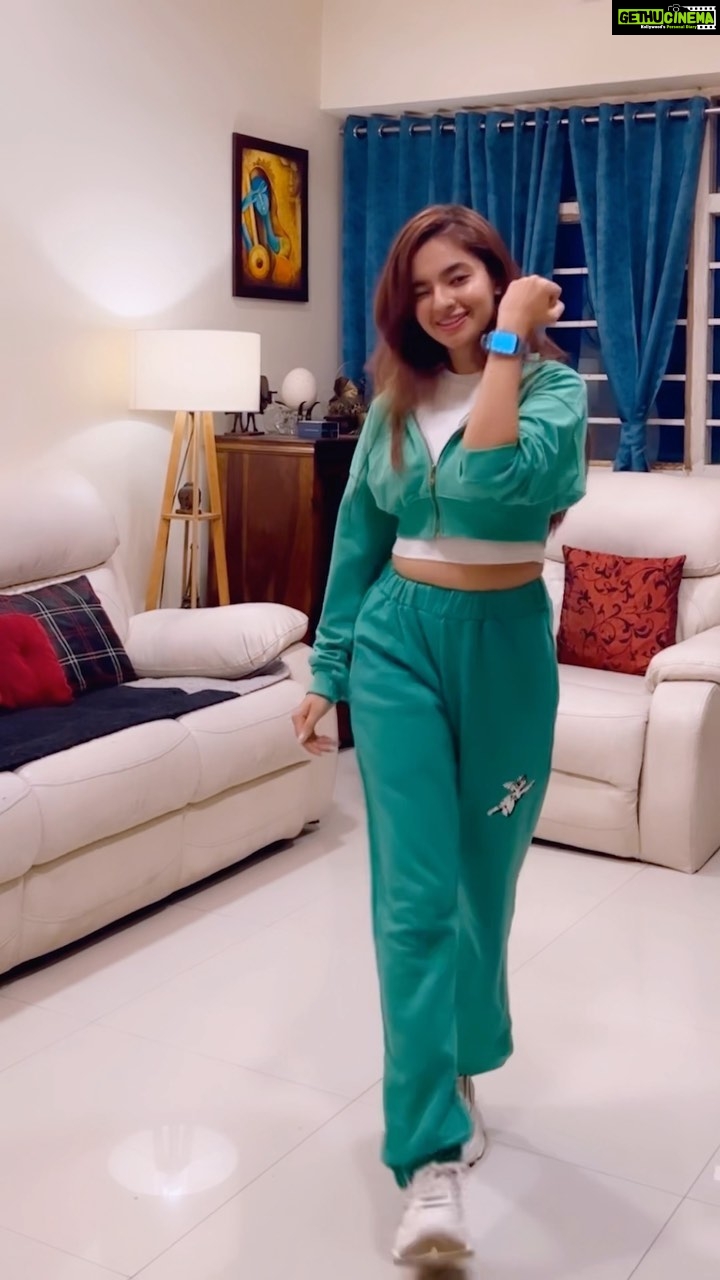 Anushka Sen Instagram - Recreate the hook step on our latest song in your own style and put your #zenmodeon. 10 lucky winners stand a chance to win Pebble’s latest smartwatch in 3 easy steps. 1. Tag me & @pebbleofficial in your reel, Use #pebblezenchallenge 2. Follow @pebbleofficial 3. Challenge 3 other friends Disclaimer: This challenge is sponsored by Pebble brand and winners will be announced by Pebble itself. I would like to challenge @melvinlouis @guunjanvm @vikkasm #Pebblesmartwatch #pebblezenchallenge #ad