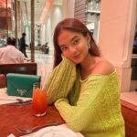 Anushka Sen Instagram - Dinner nights 🦦💁‍♀️