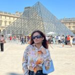 Anushka Sen Instagram - Louvre ✨🫶