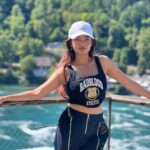Anushka Sen Instagram - Waterfalls make me so happy 💜 Rheinfall