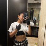 Anushka Sen Instagram - strong is the new pretty 💪🦦