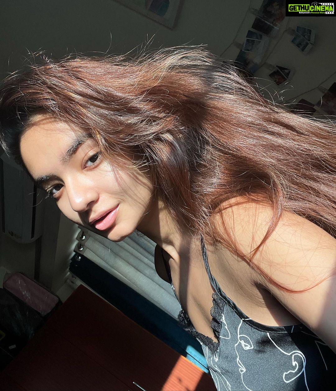 Anushka Sen Instagram - woke up like this 🦦🧚♀️ #nofilter #natural #morningface