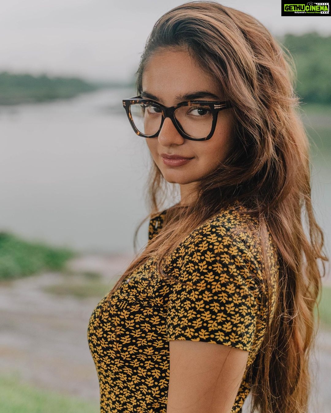 Anushka Sen Instagram - The eyes , chico. they never lie.