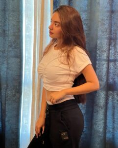 Anushka Sen Instagram - The Sen vibe 🤍
