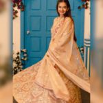 Anushka Sen Instagram - Diwali week ✨🤍 . Wearing @hsdesignerwardrobe 😍