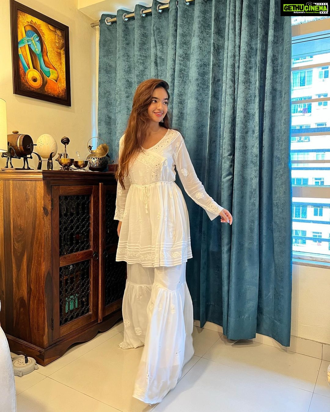 Anushka Sen Instagram - Happy Dhanteras ✨🫶