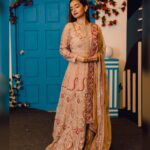 Anushka Sen Instagram - Diwali week ✨🤍 . Wearing @hsdesignerwardrobe 😍