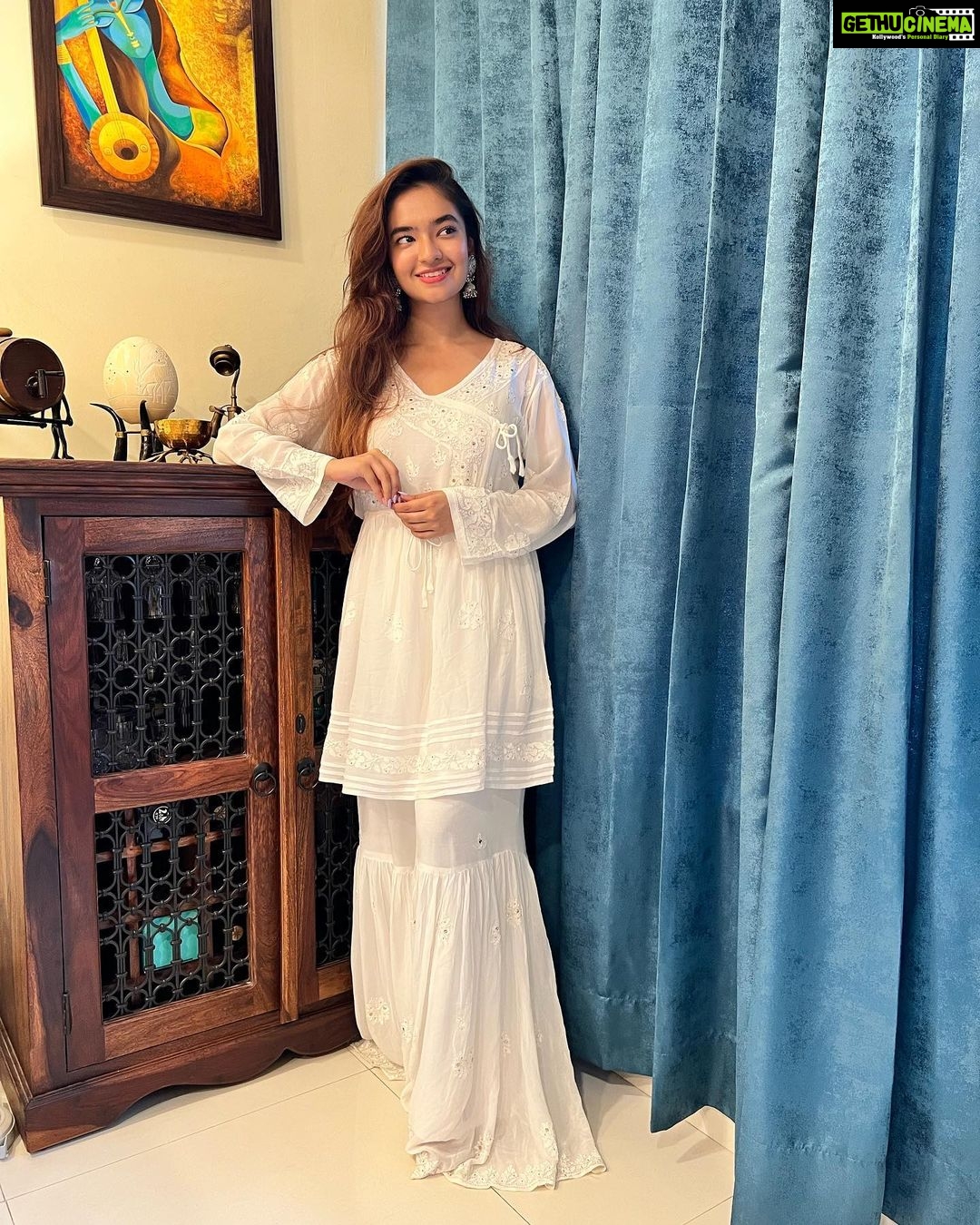 Anushka Sen Instagram - Happy Dhanteras ✨🫶