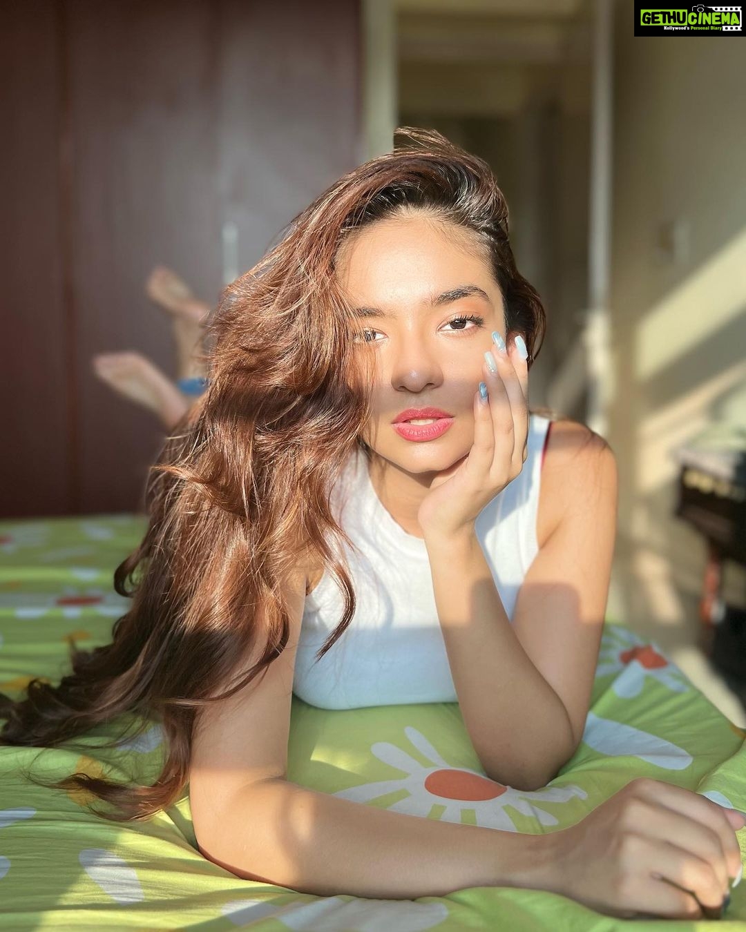 Anushka Sen Instagram - dance with me & take the lead now 🧚✨#nofilter