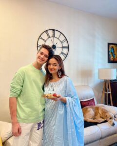Anushka Sen Instagram - Happy Bhai Dooj to my lil brother 🥰 you are such a wonderful, honest ,sweet human being 🤍 I pray that you stay happy and healthy, may all your dreams come true 
- your sis ♾️ 
AS