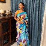 Anushka Sen Instagram - saree girl 😇✨🌻