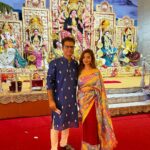 Anushka Sen Instagram - শরৎকালের রোদের ঝিলিক, শিউলি ফুলের গন্ধ। মা এসেছে ঘরে তাই, মনে এতো আনন্দ। হ্যাপি দুর্গা পূজা 🤍