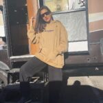 Anushka Sharma Instagram - Ek bhi photo acchi nahin lagi mujhe! Toh Maine socha hamesha acchi photo daalna hai yeh kissne kaha? Toh yeh hain Meri ok ok type photos jo main naa daalti lekin apni keemti saans inko kheechne main use kari hai toh post karna toh banta hai. Chalo ok bye 👋🫶