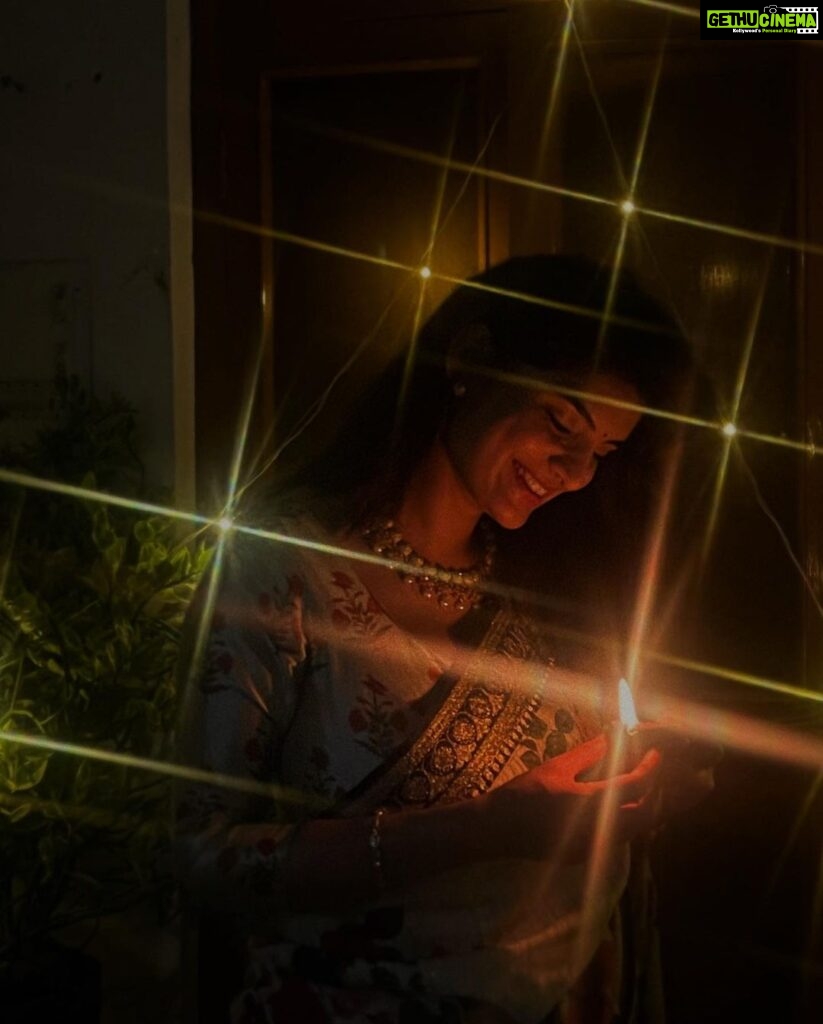 Anveshi Jain Instagram - #happydiwali #anveshijain #love #diwali #vibes #ootd #indian #instagram #bollywood #instagram