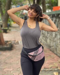 Anveshi Jain Instagram - What plans for Sunday?✨✨
.
.
.
.
.
.
#love #dayout #sunday #weekend #vibes #anveshijain #anveshi #instagood #instagram #ootd #candid