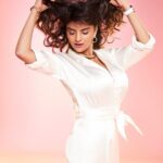 Anveshi Jain Instagram - New Look ! Shot by my favourite- @siddhalbe . . . . . . #photooftheday #photography #love #white #photoshoot #ootd #newlook #transformation #instagood #instagram