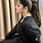 Aparna Balamurali Instagram – Embodying the black lady herself for the night @filmfare 

Styled by: @theitembomb 
Wearing: @zara 
MUAH: @themixandbrows_by_fathimajmal Sheraton Grand Bangalore Hotel at Brigade Gateway