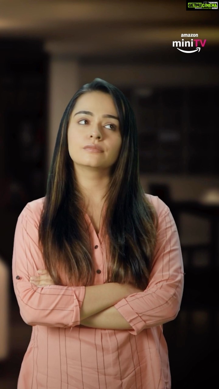 Apoorva Arora Instagram - Ritu aur Dude bhai aa gaye gyaan baatne, theek se suno aur instruction follow karo. @amazonminitv @thealrightsquad @rusk.media @bhalamaanus @hocus_phocus @wordsforhire @theamitbhadana @ambrishverma3011 @iamchotemiyan @therakeshbedi @shibani_bedi #AmazonminiTV #DudeS2 #DUDES2onminiTV #DUDEIsBack #LiveNow #Alright #RuskMedia #DUDEoutNow #BingeWatch #IMDb #Rating